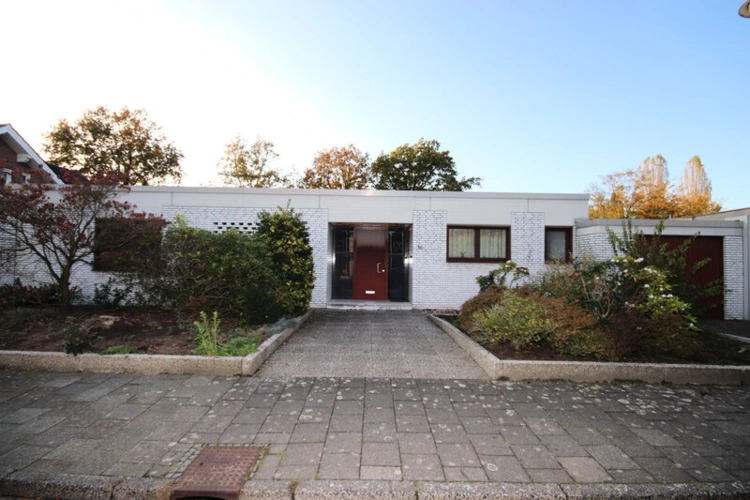 Straßenansicht