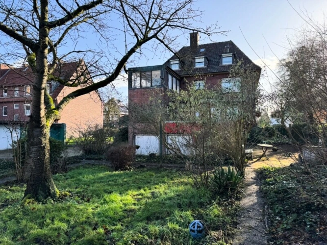 Blick aus dem Garten