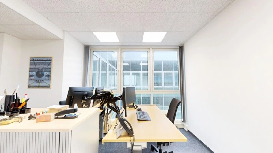 Büro 1