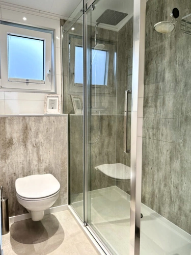 Ferienhaus Dusche - Dreizler Immobilien