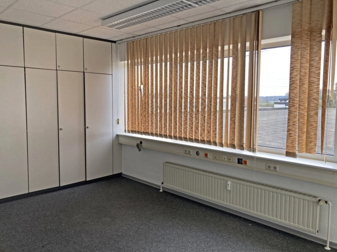 Büro 1