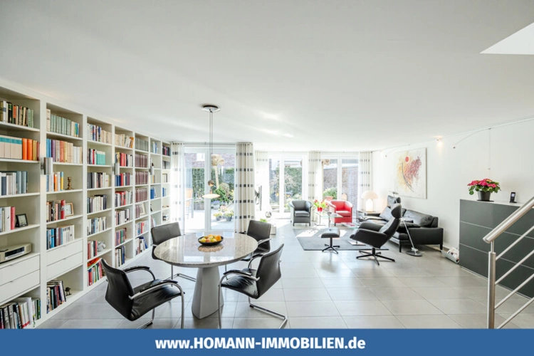 Wohn/-Esszimmer