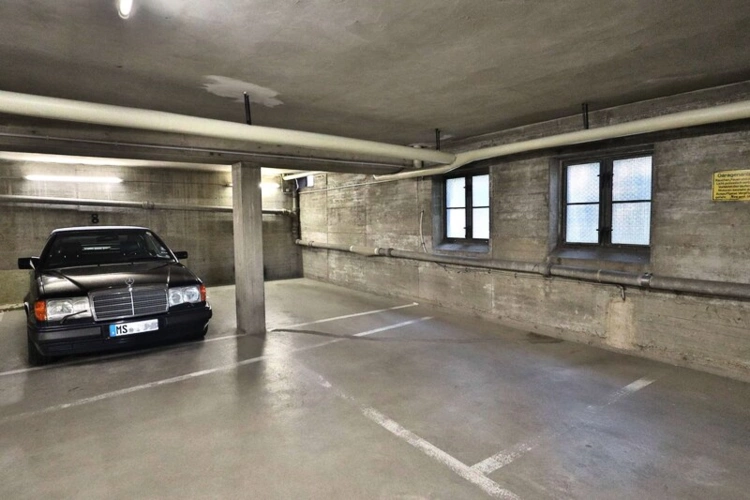 Ihr eigener Stellplatz EG