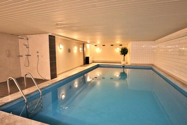 Ihr Privatpool & Spa Bereich