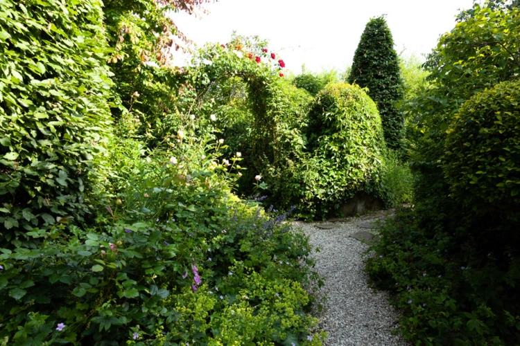 Übergang Wohnhaus-Garten zum Baugrundstück