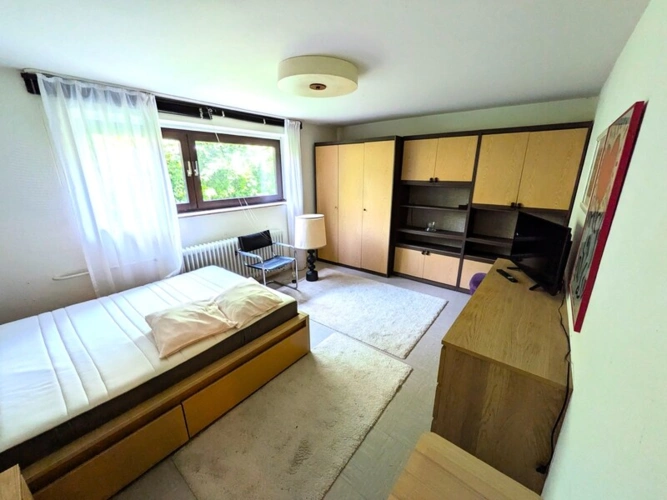 Dieser Raum kann unter anderem als Gästezimmer genutzt werden.