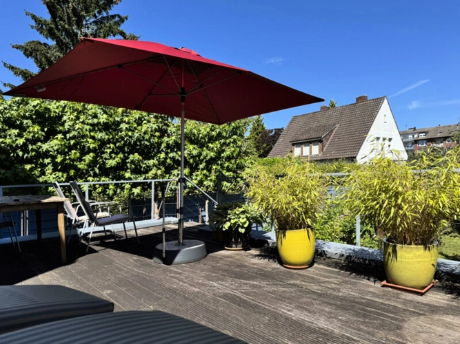 sonnige Terrasse