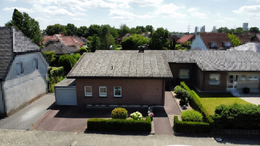 Straßenansicht
