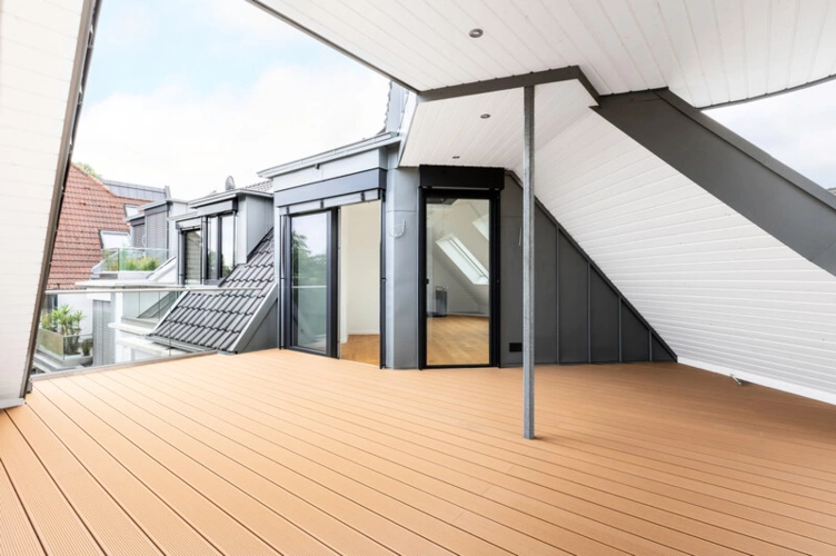 Dachterrasse - Andere Perspektive