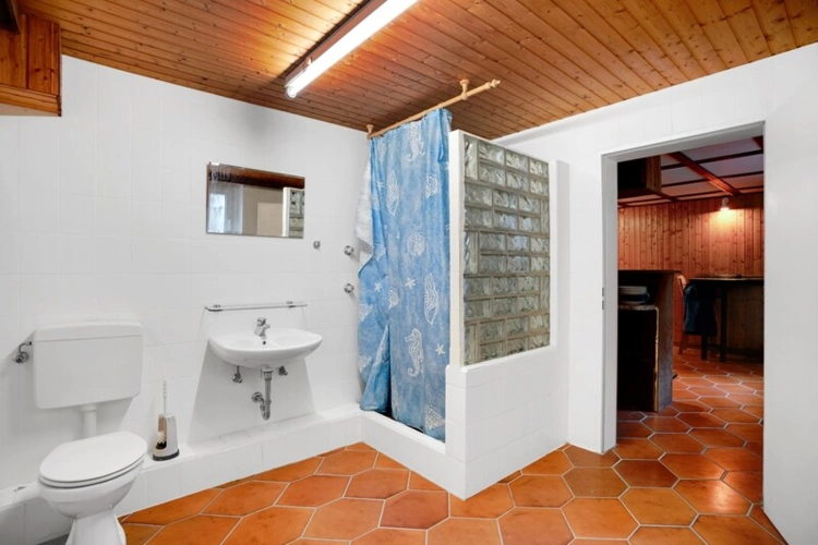 Badezimmer KG
