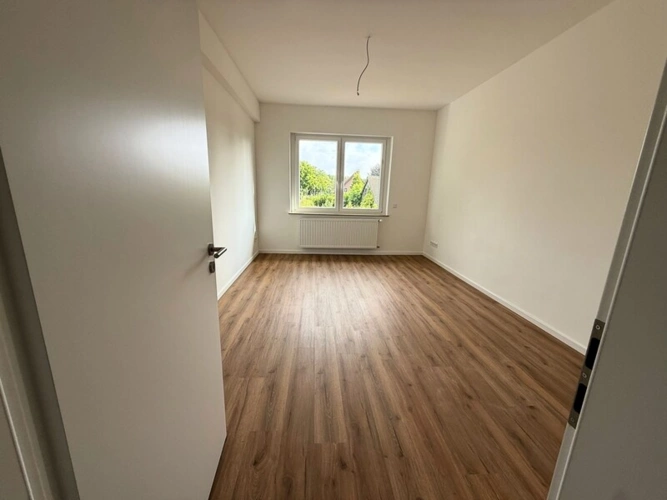 Wohn-Esszimmer zur Dachterrasse
