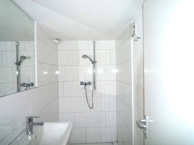 Dusche