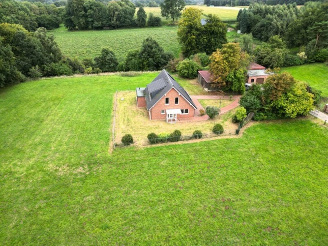 Blick von Strassenseite