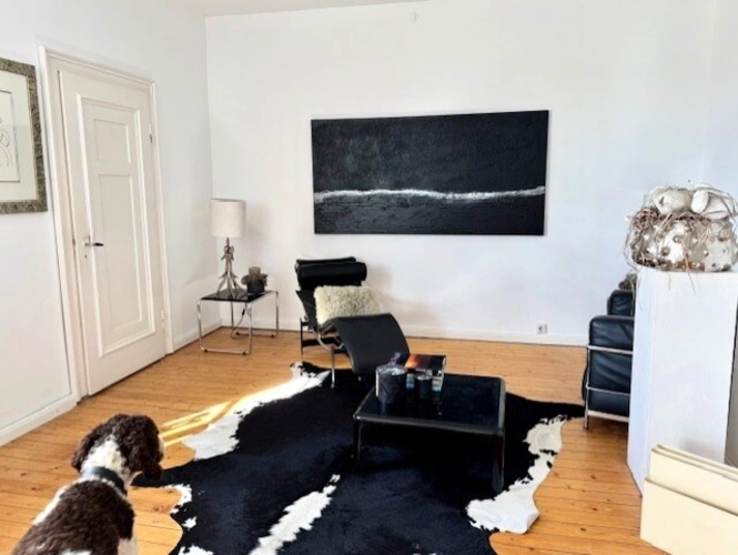 Das elegante Bad mit großer Dusche