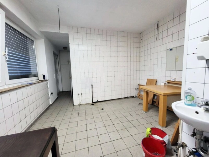 Lagerraum neben dem Ladenkokal