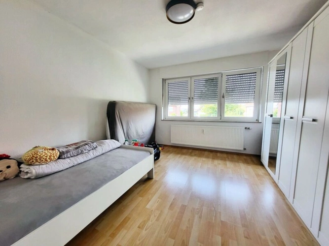 Schlafzimmer 2 Wohnung OG
