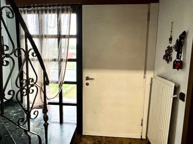 Wohnzimmer mit Balkon im OG