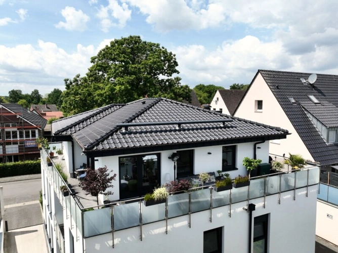 Rückansicht Vogelperspektive