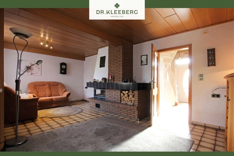 Wohnbereich mit Kamin