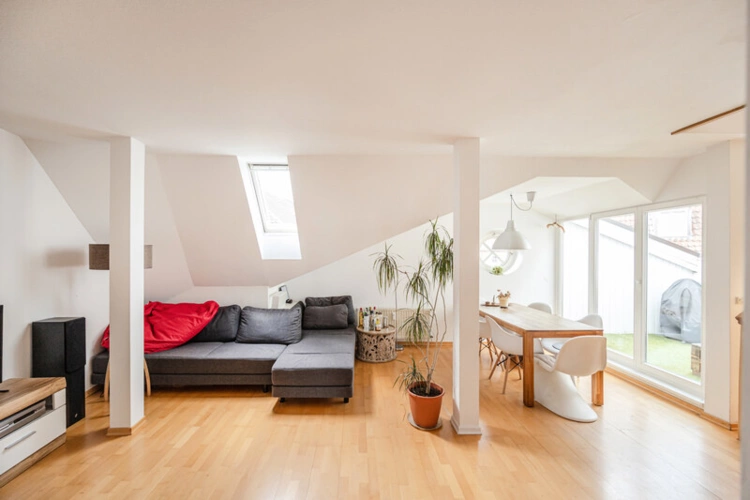 ...der Essbereich...