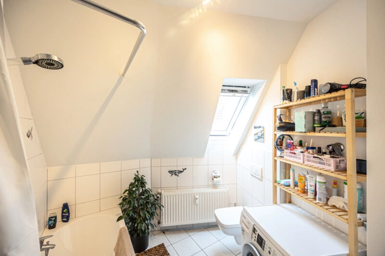 Der offene Treppenaufgang zur oberen Ebene