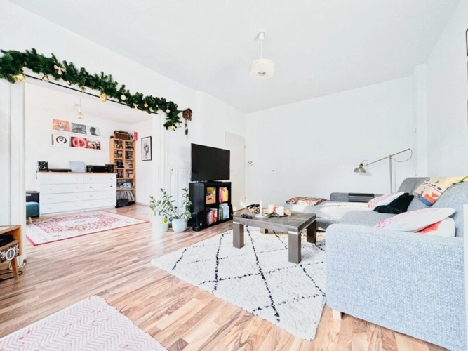 ...gemütliche Wohn-/ Arbeits oder Esszimmer