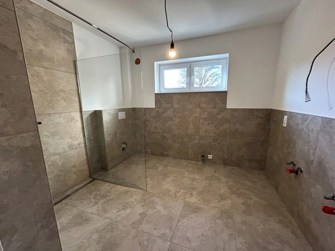 Whg. 6 - Badezimmer