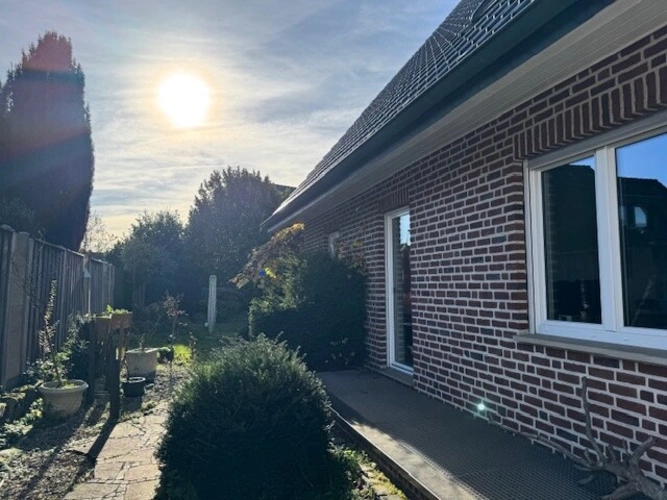 Die Rückseite des Hauses - ideal für Gemüse-Hochbeete