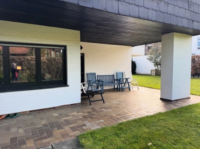 Der Blick zur Doppelgarage