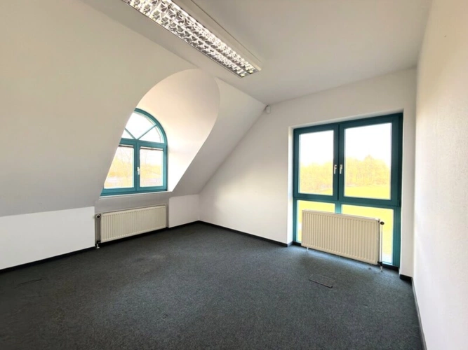 Büro-Behandlung 1