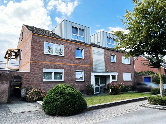 Straßenansicht