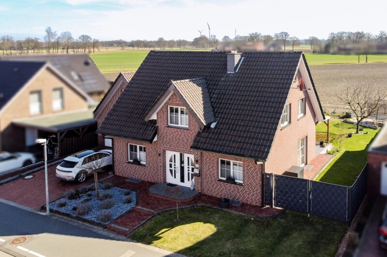  Gartenansicht