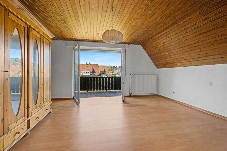 Schlafzimmer mit Balkon