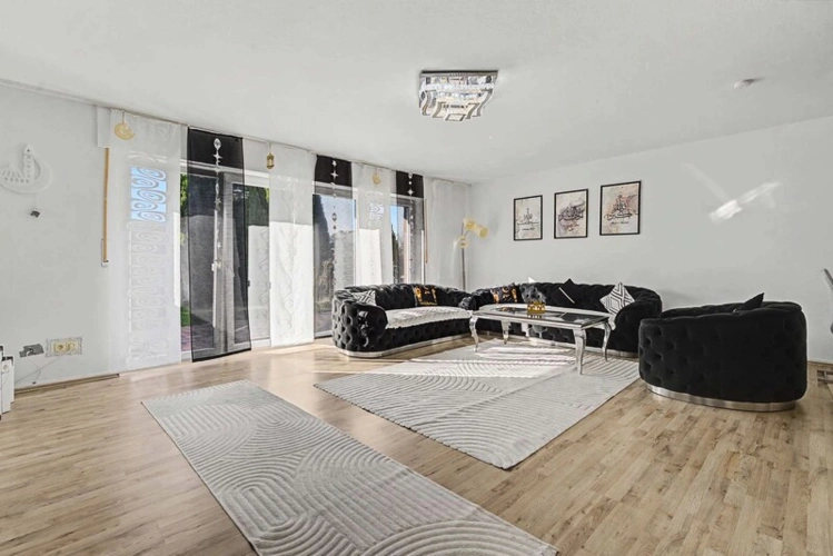 Wohnzimmer - Heller Mittelpunkt des Familienlebens