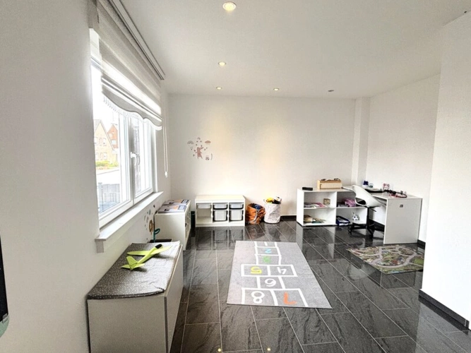 Büro/ Spielzimmer EG