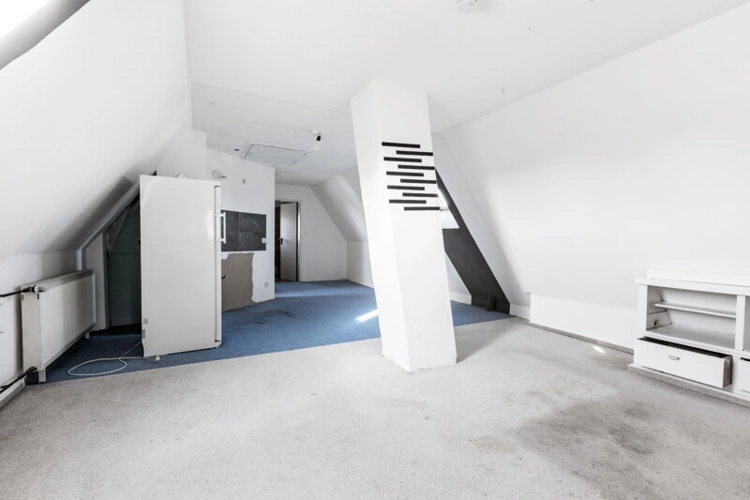 Ausgebauter Spitzboden Vorderhaus (2)