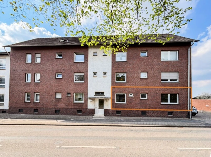 Straßenansicht
