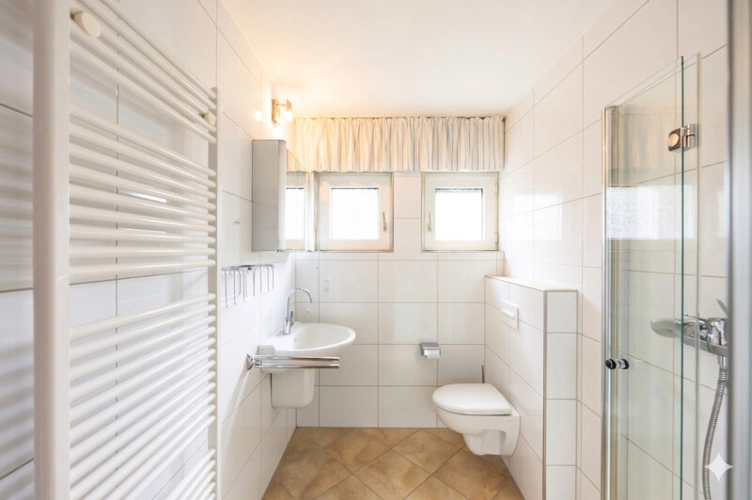 Badezimmer EG