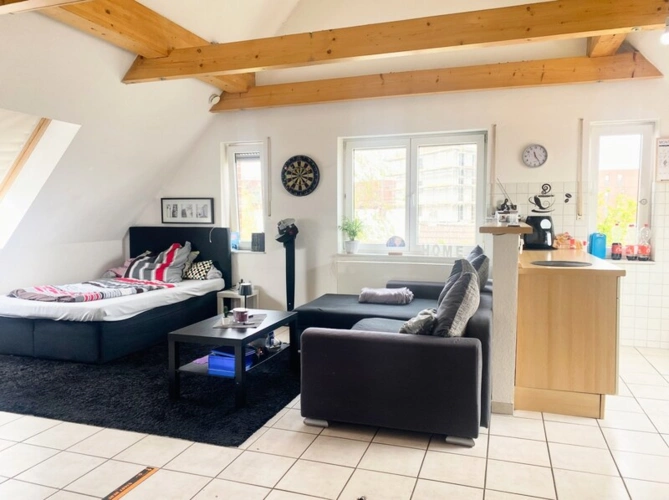 Wohn/Schlafzimmer