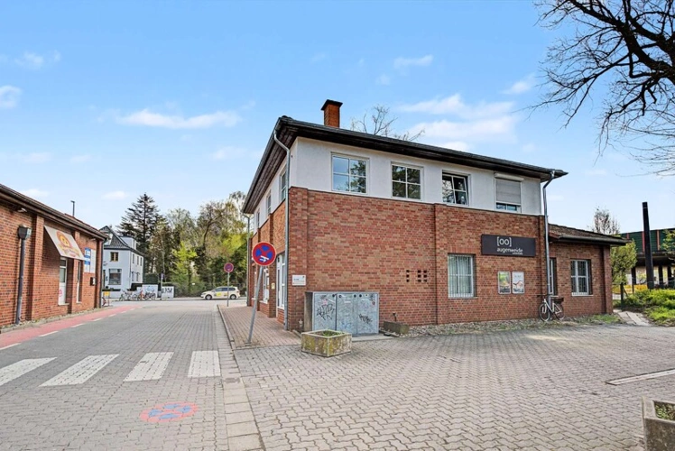 Gebäuderückseite