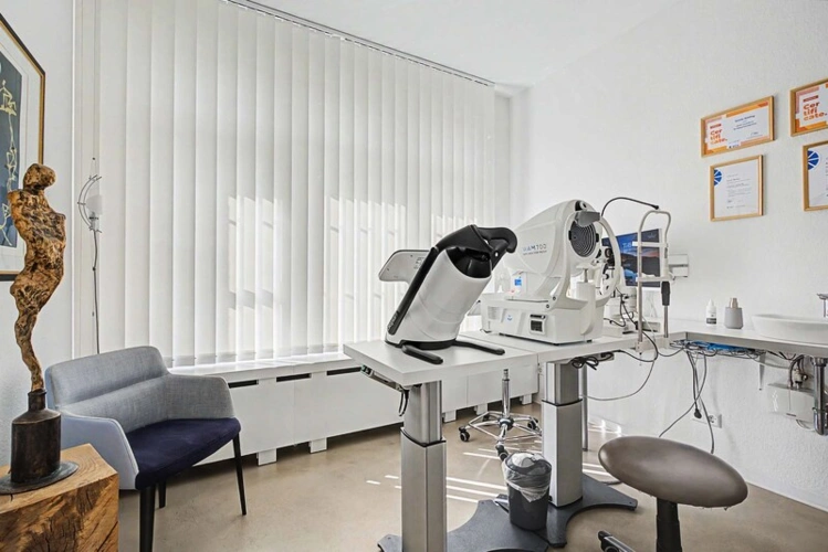 Einrichtung Augenklinik