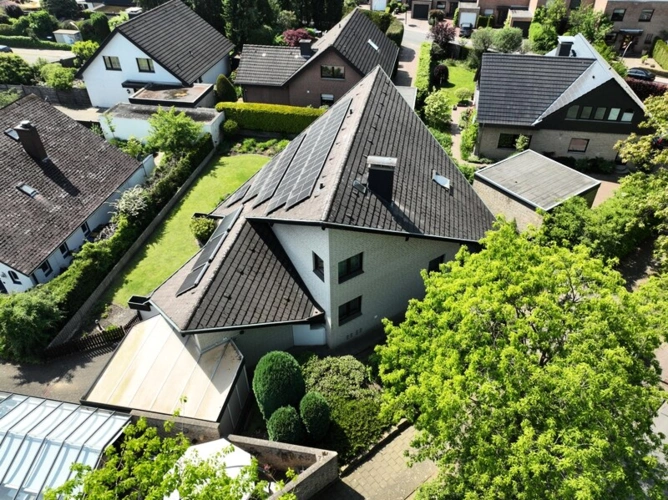 Das Haus - Umrahmt von Natur
