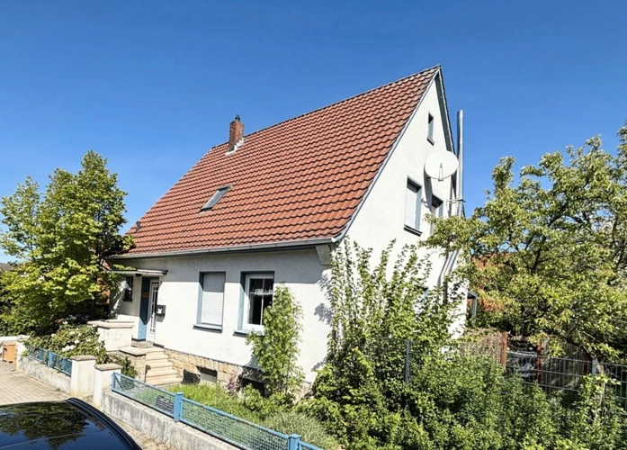 Straßenansicht