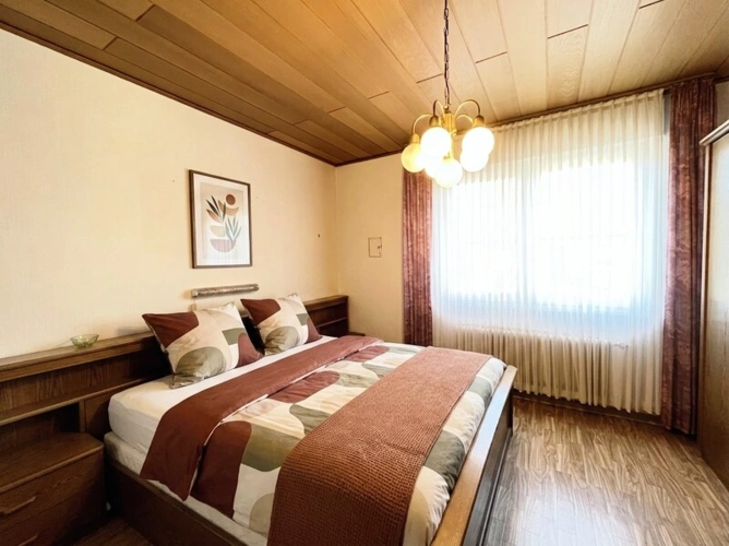 Schlafzimmer mit Möblierungsbeispiel