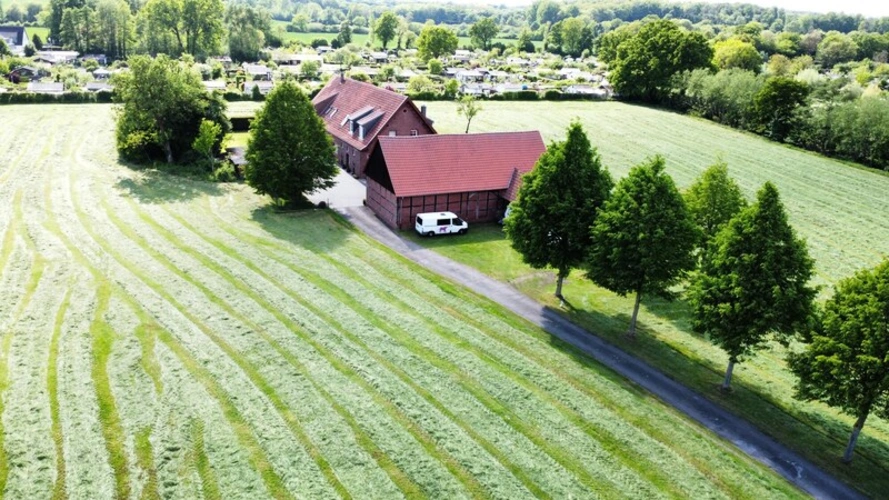 Luftbild des Hofes
