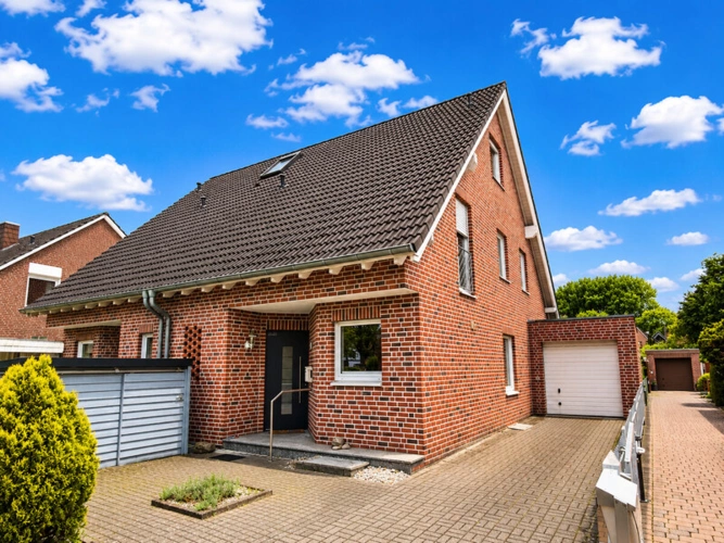 Hausansicht seitlich