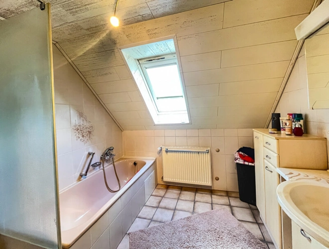Badezimmer DG