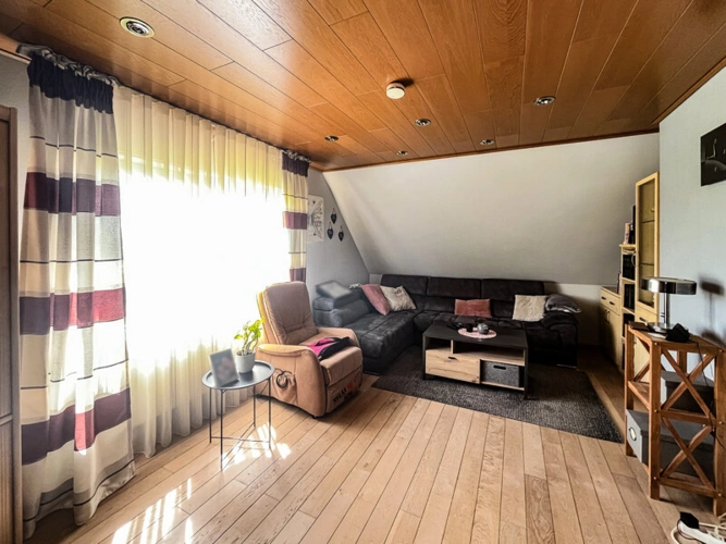 Wohnzimmer DG