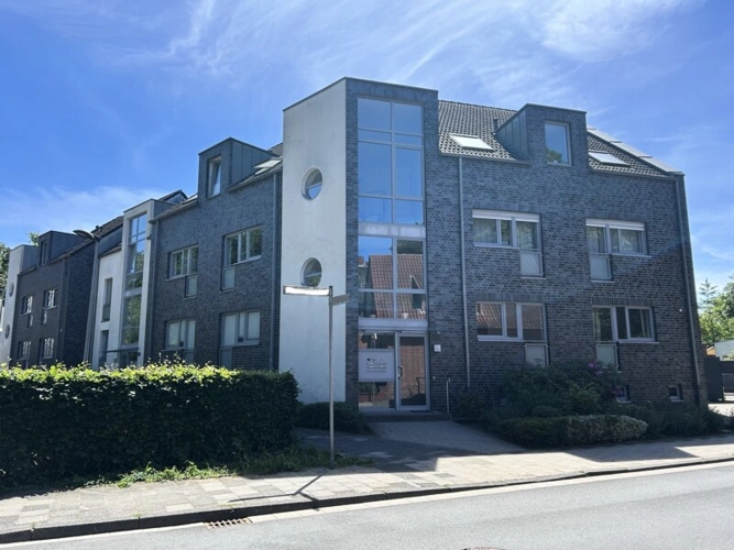 Straßenansicht