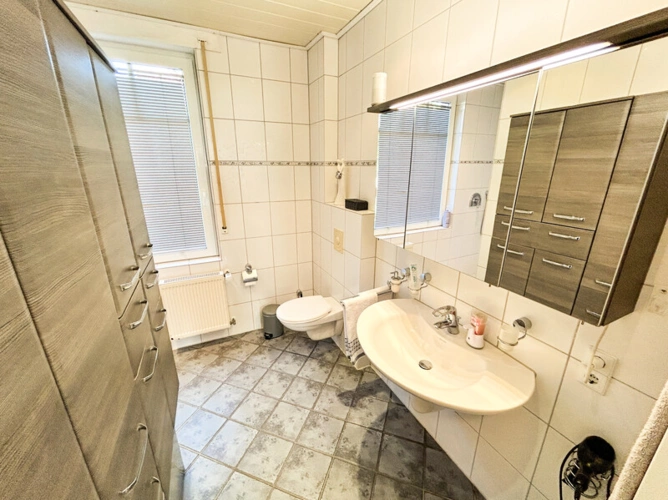 Gäste-WC EG